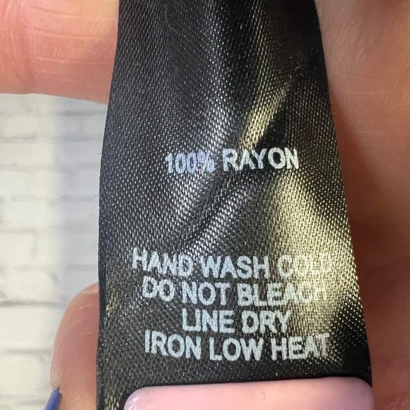 🖤|•LULUS•| Lightweight Black Jumpsuit Size XS-Small - Picture 11 of 15